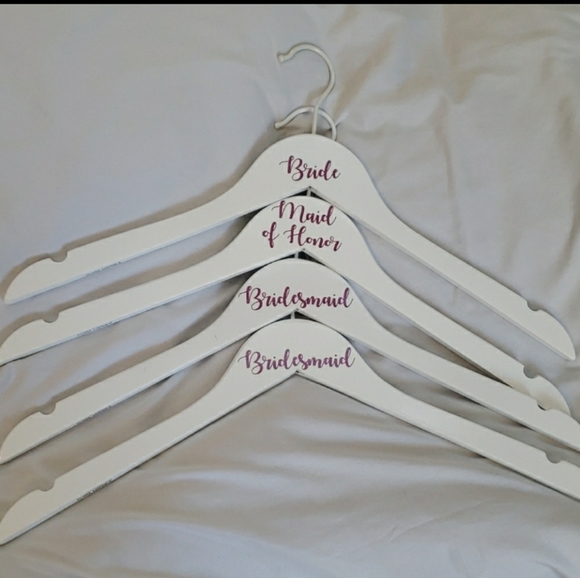 🔥 Wedding Hangers
